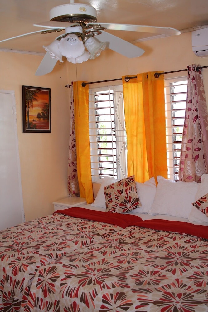 

Milano - Ocho Rios - Hunter's Rest Villa