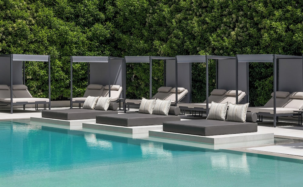 Blazer Suites Hotel