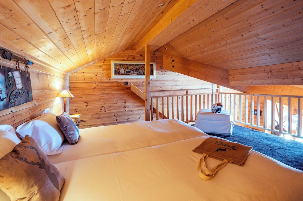 

Napoli - Mont-de-Lans - Hôtel Au Chamois d'Or by Les Etincelles