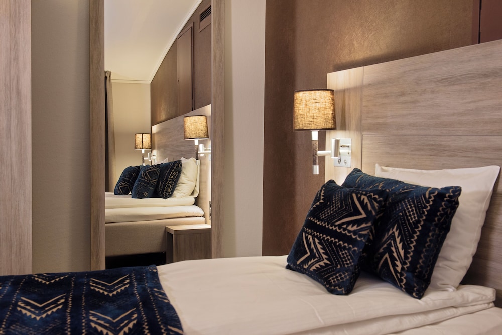 

Milano - Longyearbyen - Radisson Blu Polar Hotel Spitsbergen