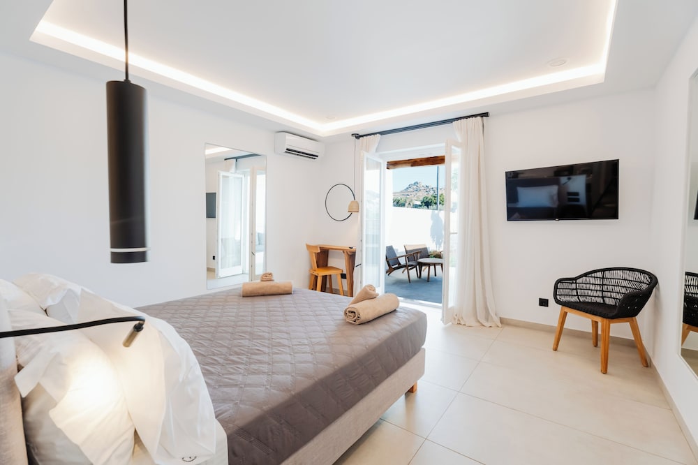 

Venezia - Kalo Livadi - Oliving Mykonos Luxury Suites