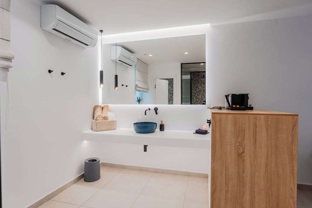 

Napoli - Kalo Livadi - Oliving Mykonos Luxury Suites