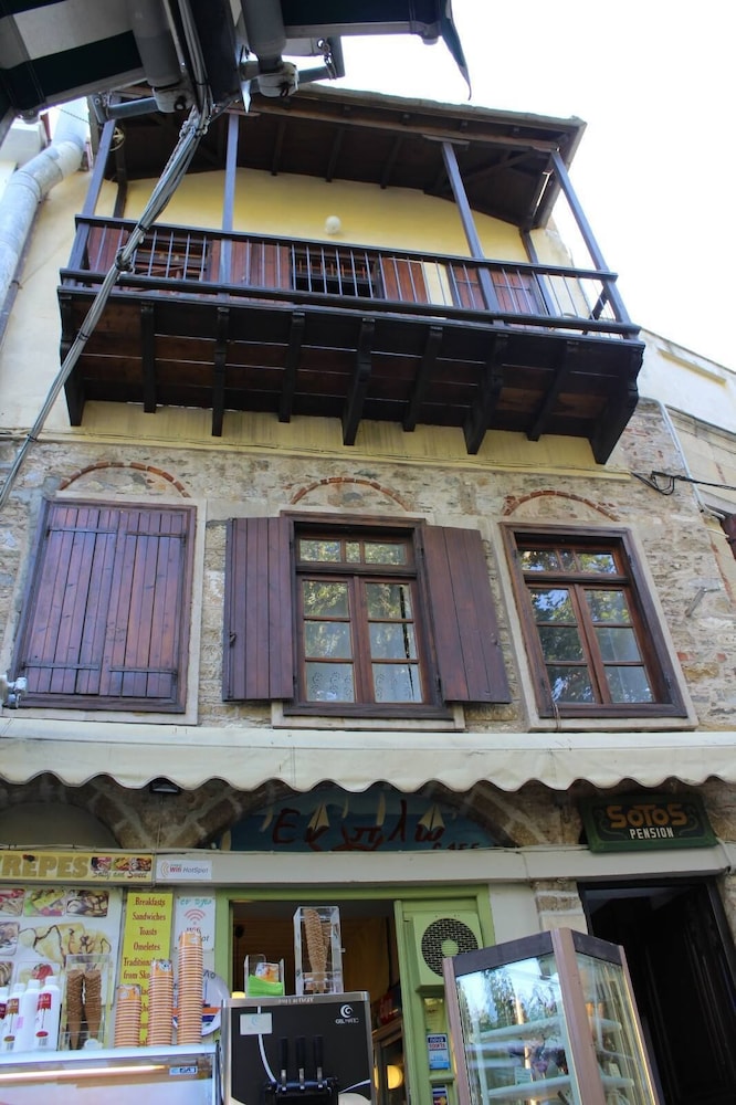 

Roma - Stafylos - Sotos Pension