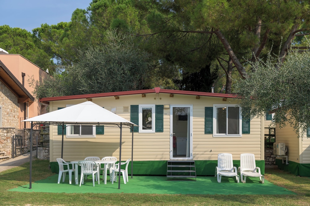 

Napoli - Gargnano - Camping Toscolano