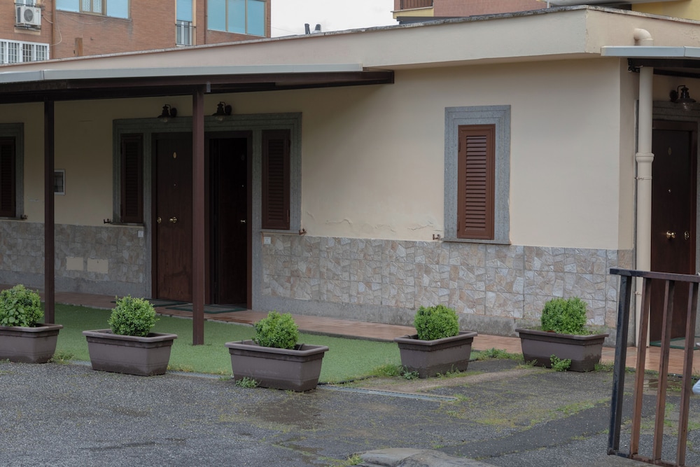 

Cagliari - Ciampino - Hotel Santa Maura