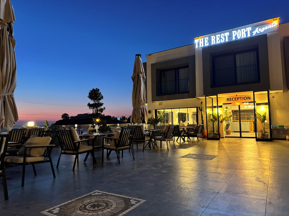 

Roma - Turgutreis - The Rest Port Argento