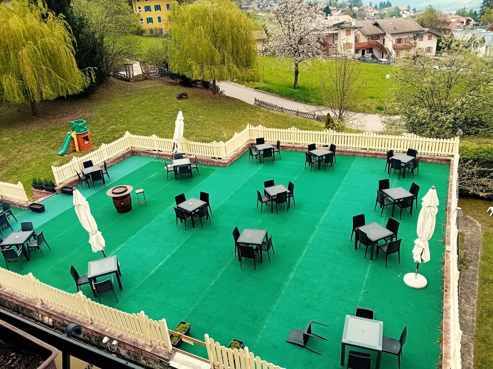 

Bari - Fondo - HOTEL REGINA DEL BOSCO