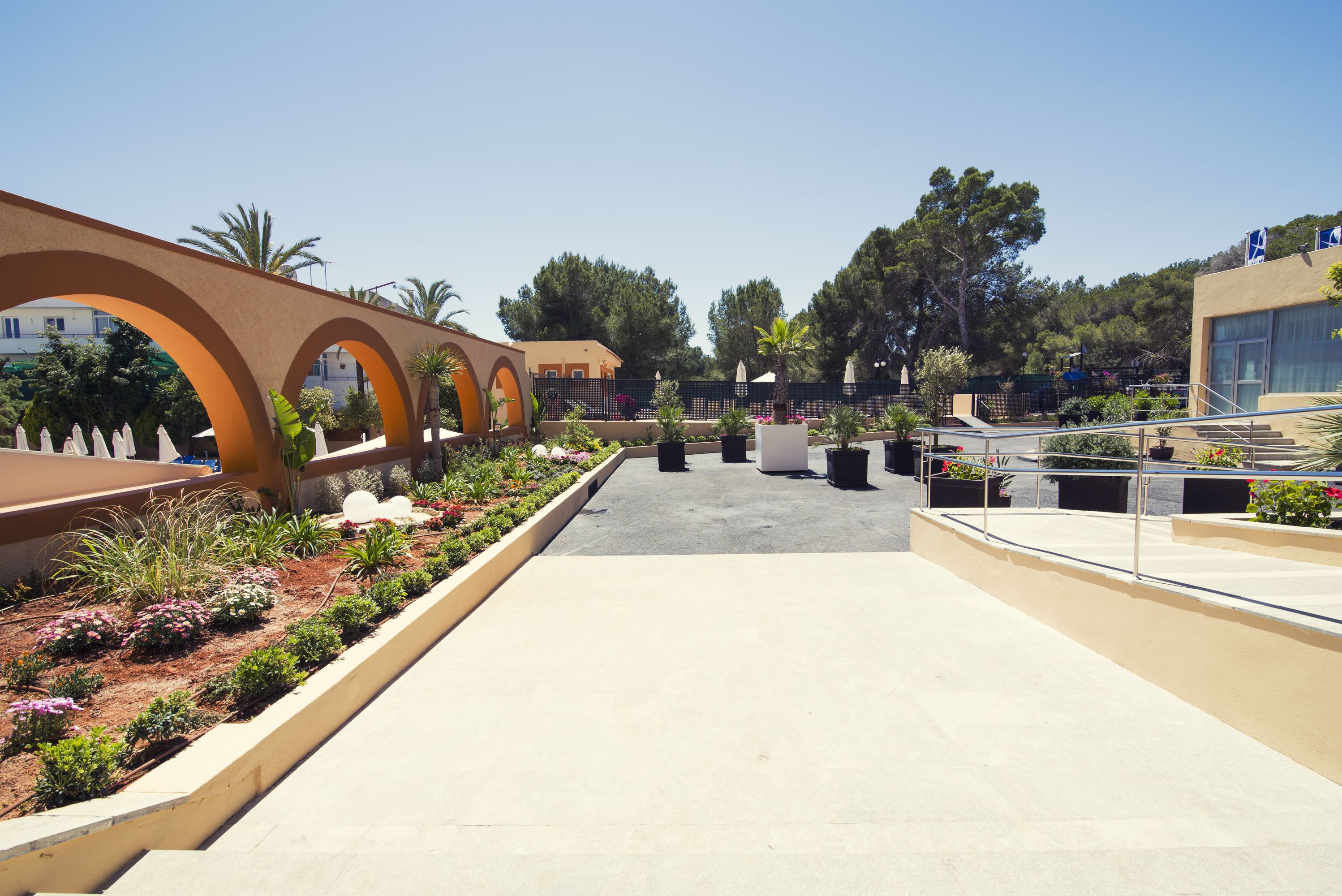 

Trieste - Santa Eulalia del Río - Aparthotel Atlantic by Hoteles Centric