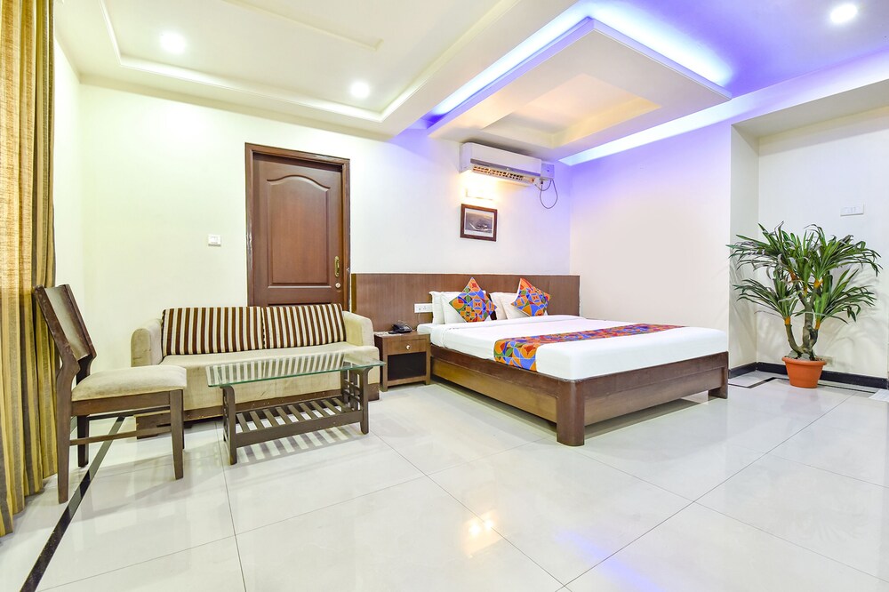 

Bologna - Goa - Fabhotel Shakti Palace