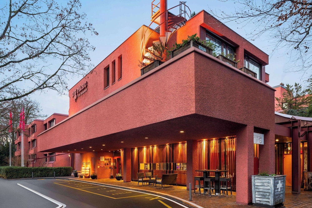 

Napoli - Wettingen - Ramada by Wyndham Baden Hotel du Parc