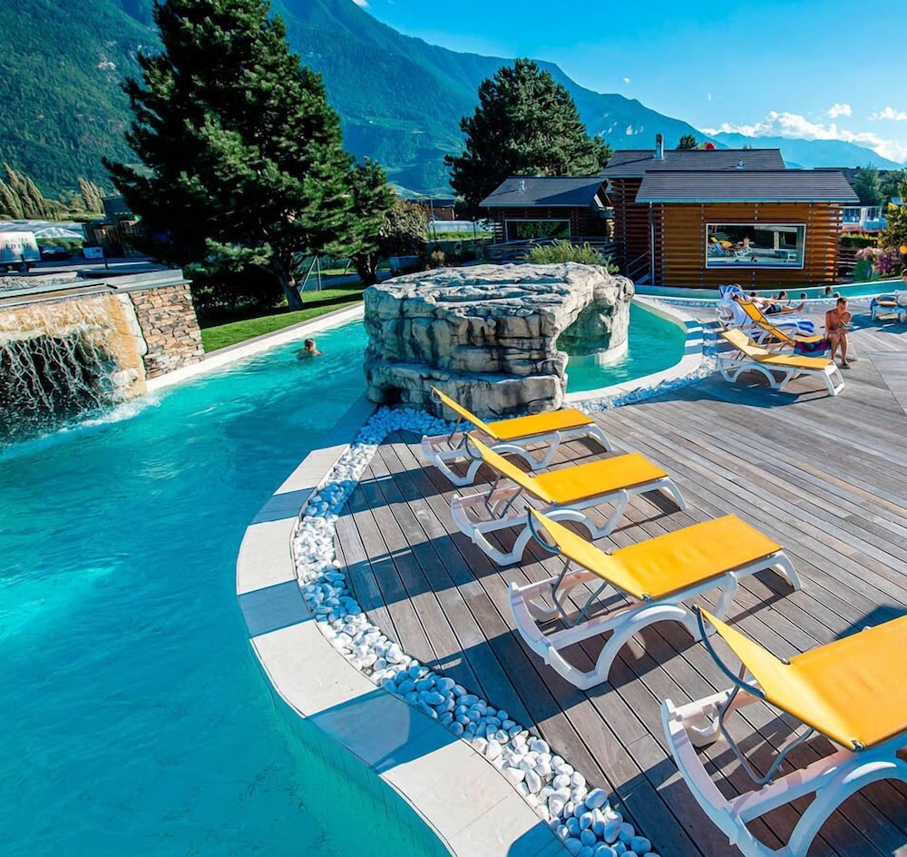 

Roma - Verbier - Hôtel des Bains de Saillon