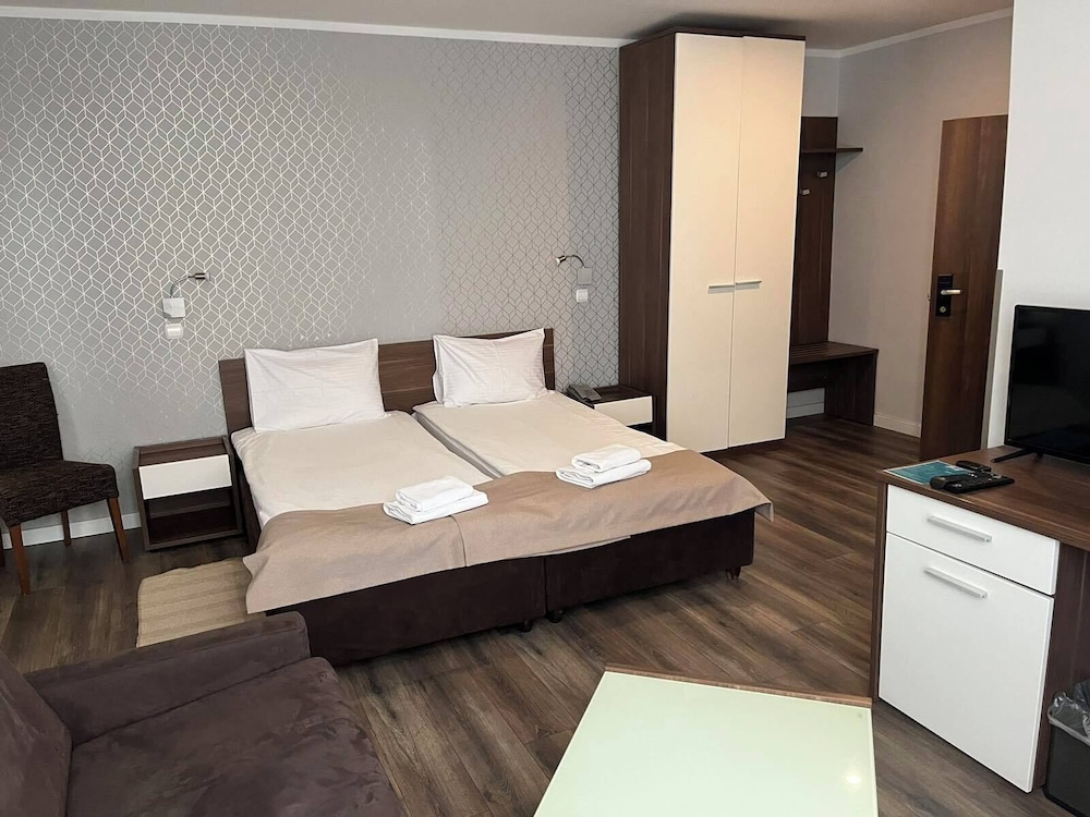 

Roma - Ledine - Balkan Hotel Garni