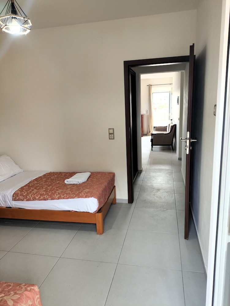 

Milano - Malevizi - Georgia's Garden by Omilos Hotels