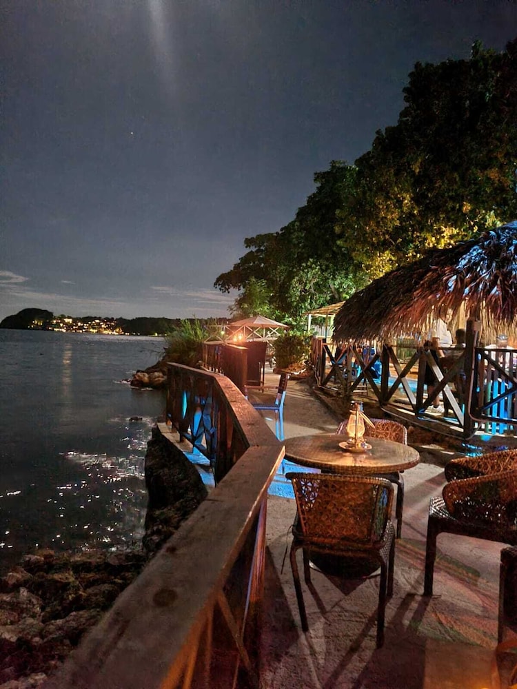 

Verona - Montego Bay - Sky Beach Rooms