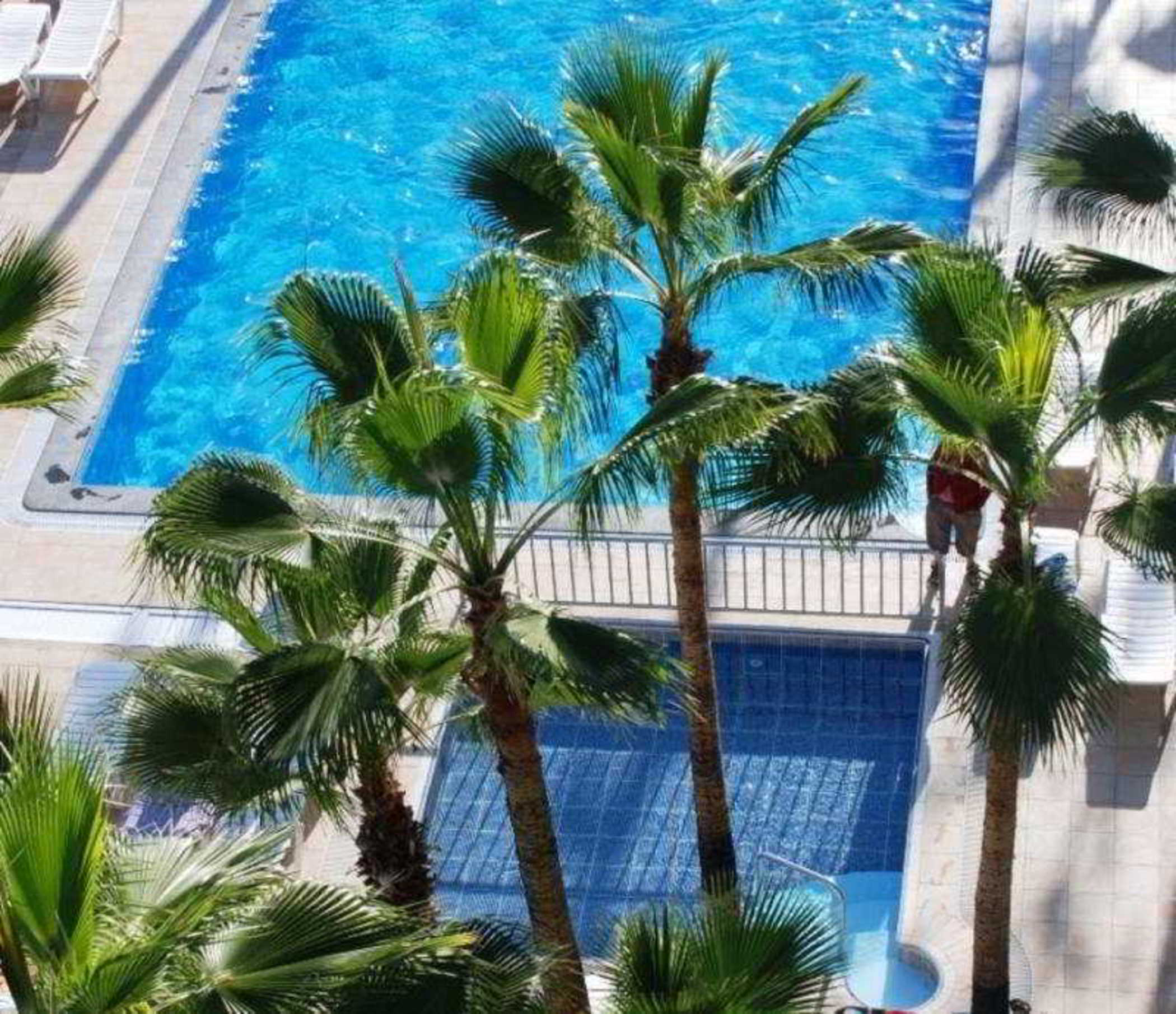 

Genova - Playa del Cura - Aparthotel Maracaibo