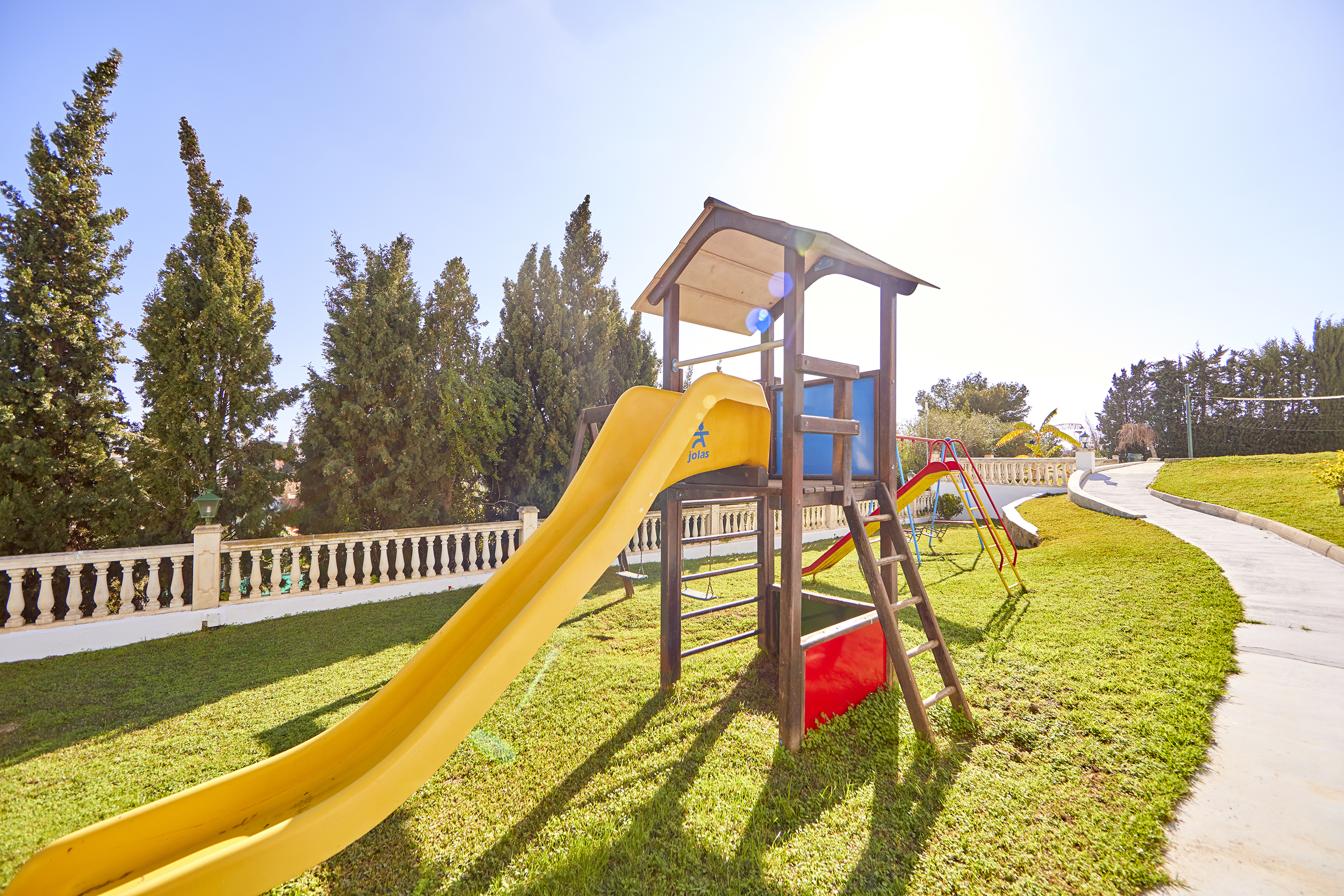 

Cagliari - Magaluf - Holiday Center