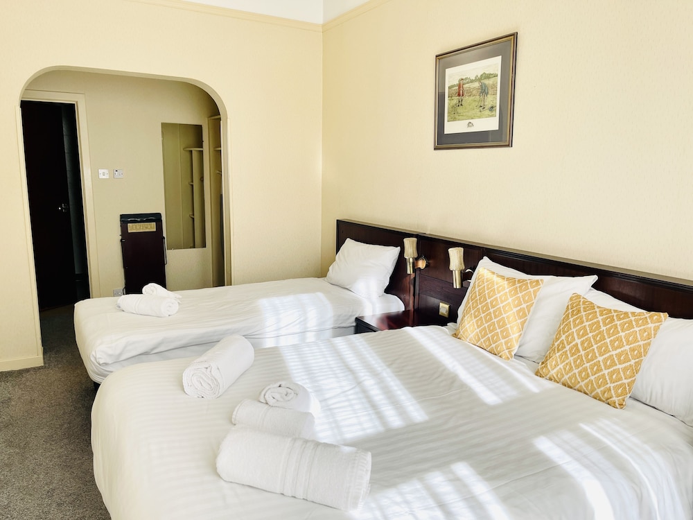 

Roma - Perth - The Lovat Hotel