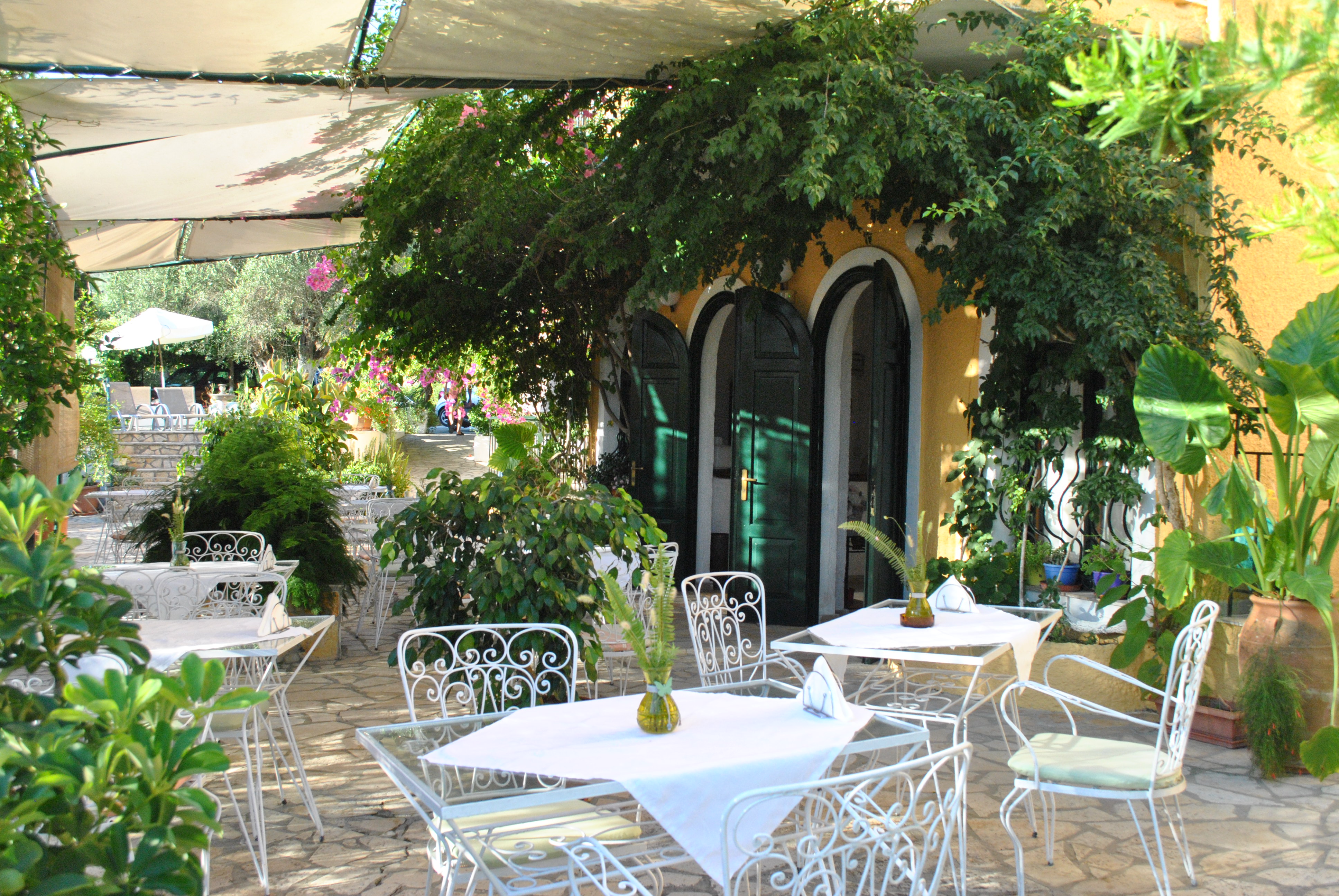 

Brindisi - Moraḯtika - Hotel Helios Splendid