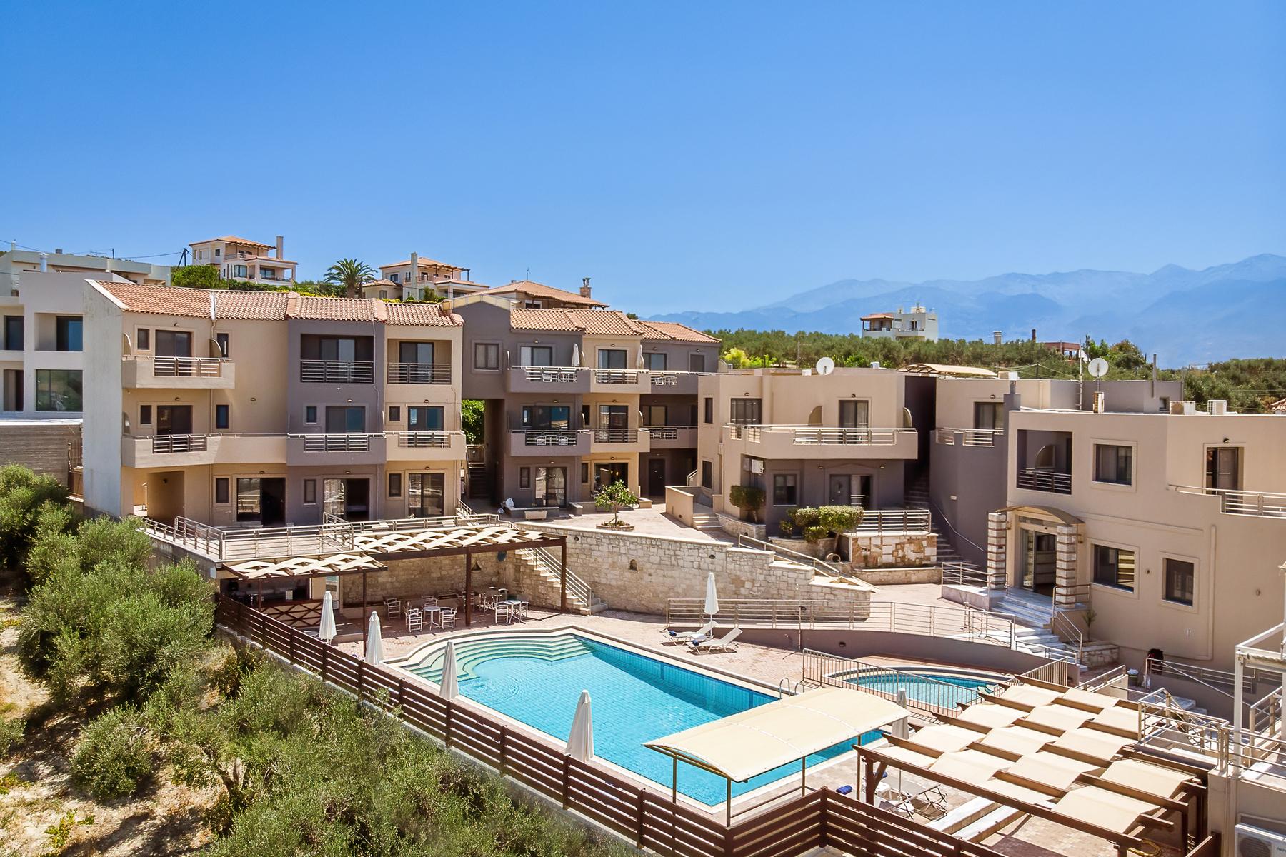 

Bologna - Kalyves - Sunrise Suites & Apartments