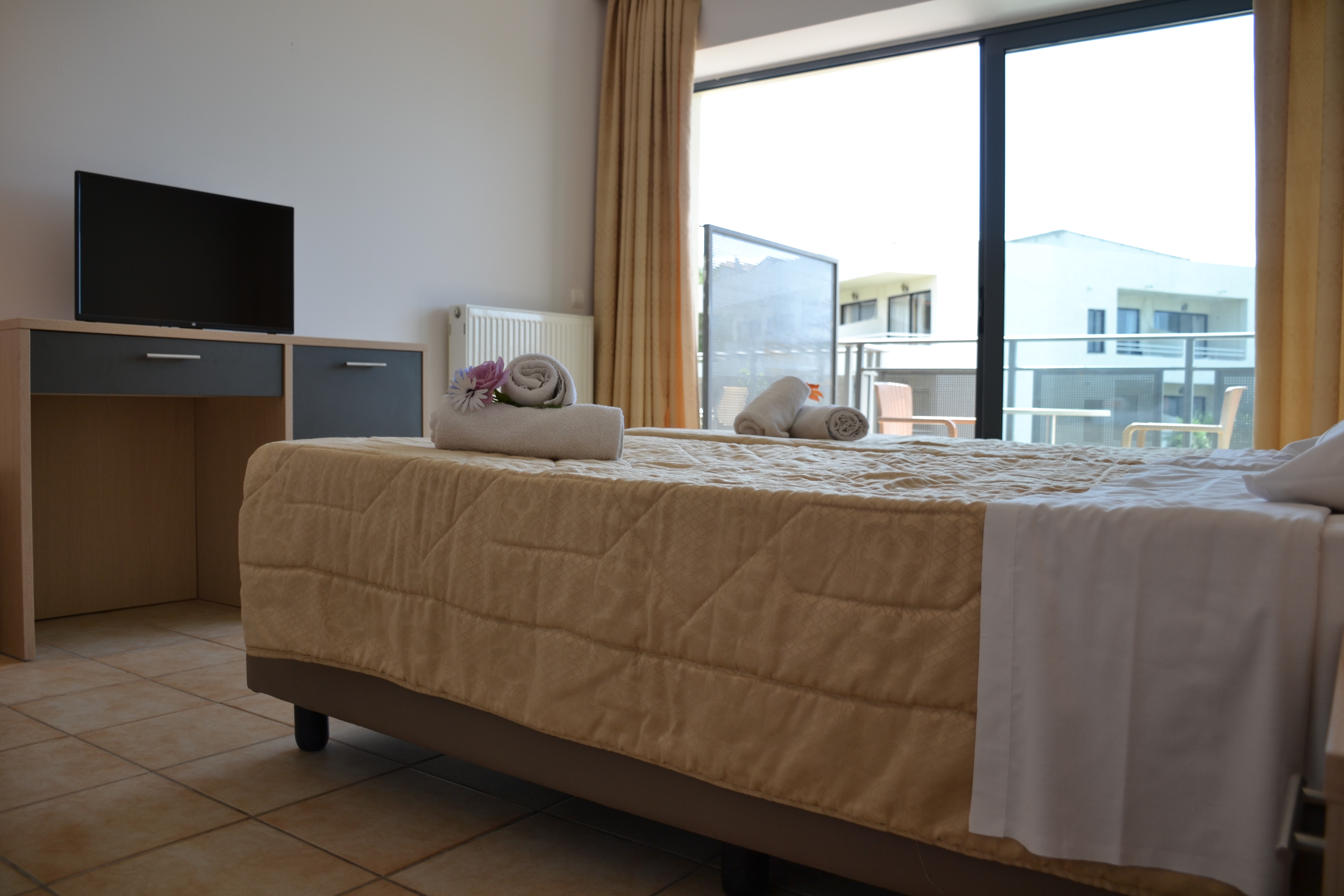 

Brindisi - Gouvia - Dassia Holiday Club