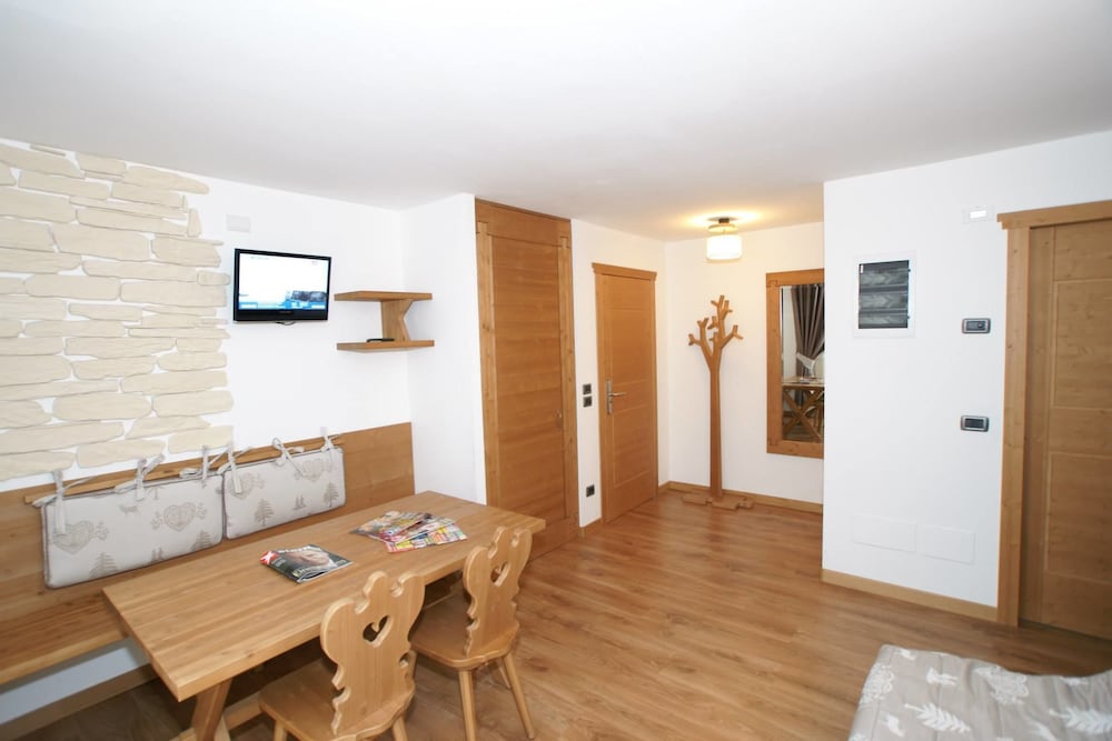 

Napoli - Vigo di Fassa - Apart-hotel Adler Moena