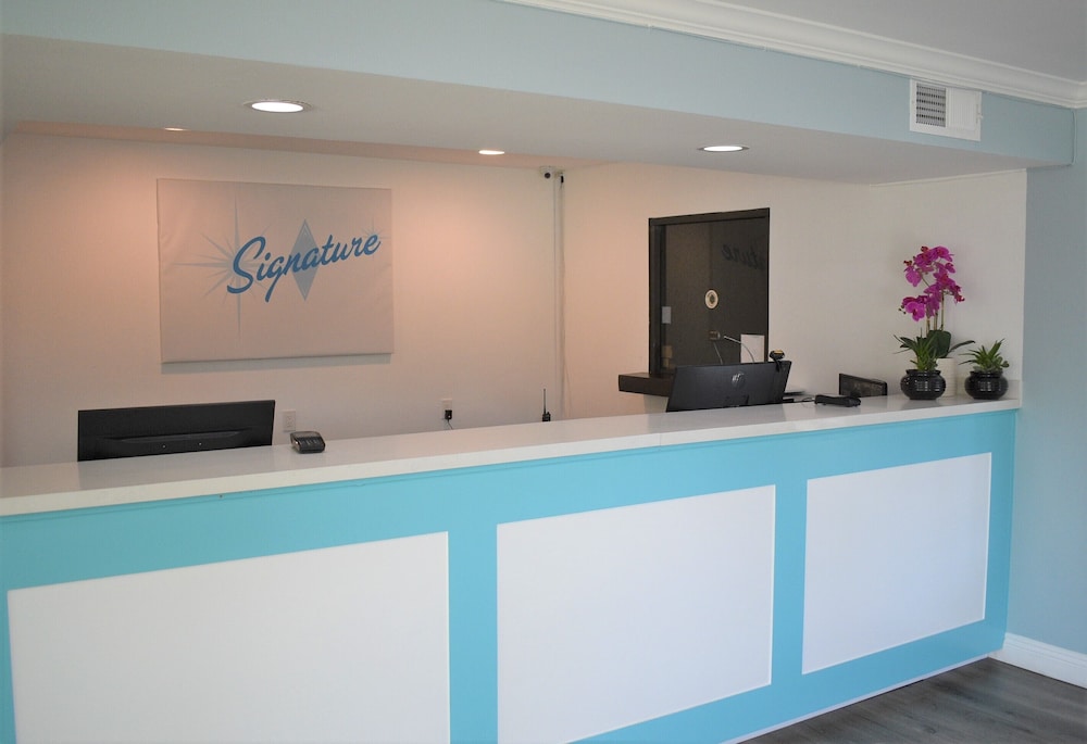 

Roma - Santa Ana - Signature Anaheim Maingate
