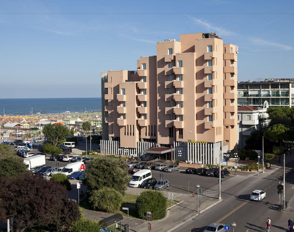 

Catania - Riviera Romagnola, Mare Italia - Hotel Bellevue