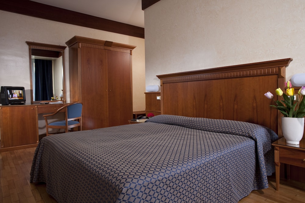 

Catania - Rimini - Hotel Bellevue