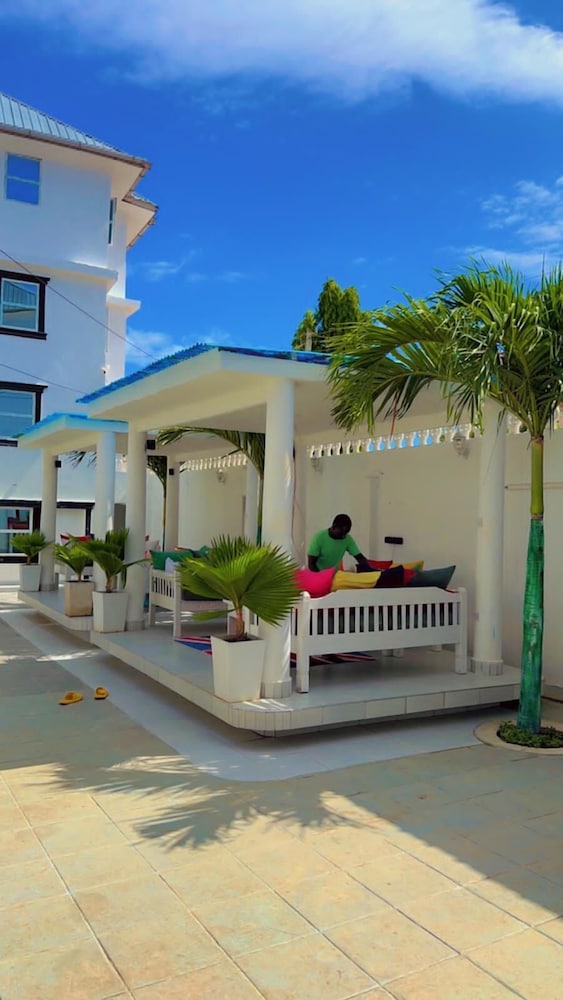 

Bari - Diani Beach - Bali Luxury Apartments