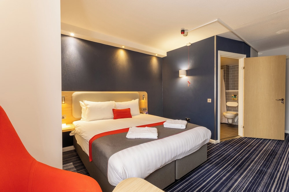 

Bologna - Beckenham - Holiday Inn Express London - Croydon, an IHG Hotel