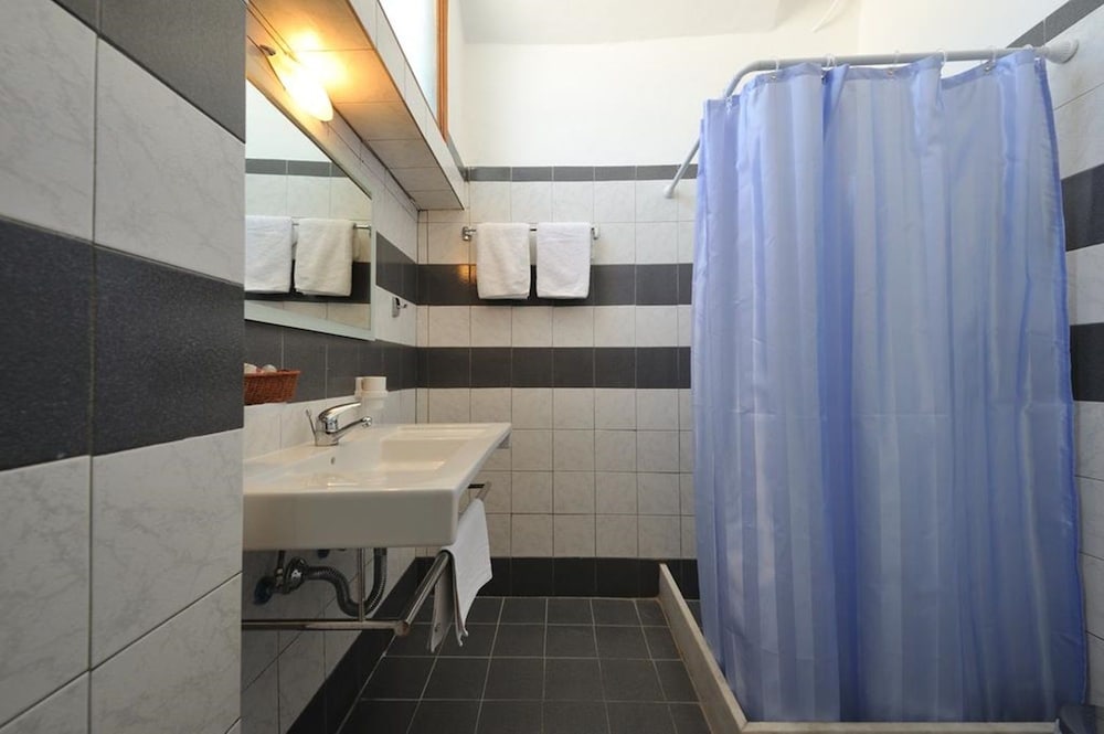 

Verona - Naousa, Paros - Hotel Eri