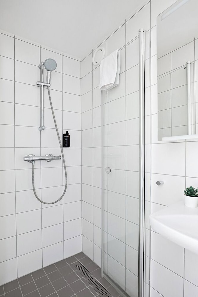 

Roma - Kungens Kurva - Forenom Hotel Flemingsberg - 10min from Älvsjö