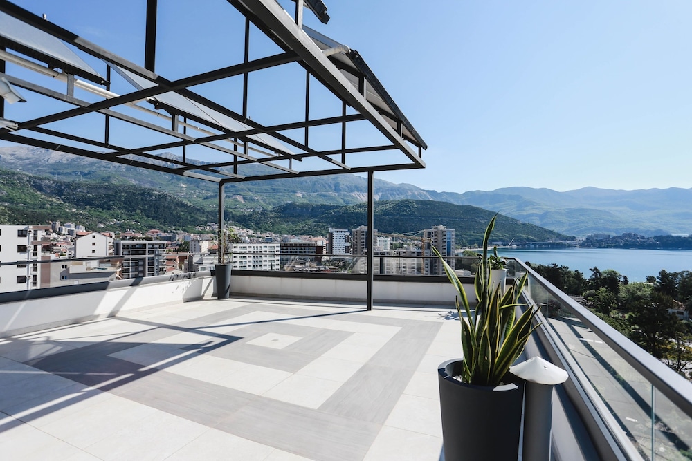 

Bari - Budva - Arka Rooms&Apartments