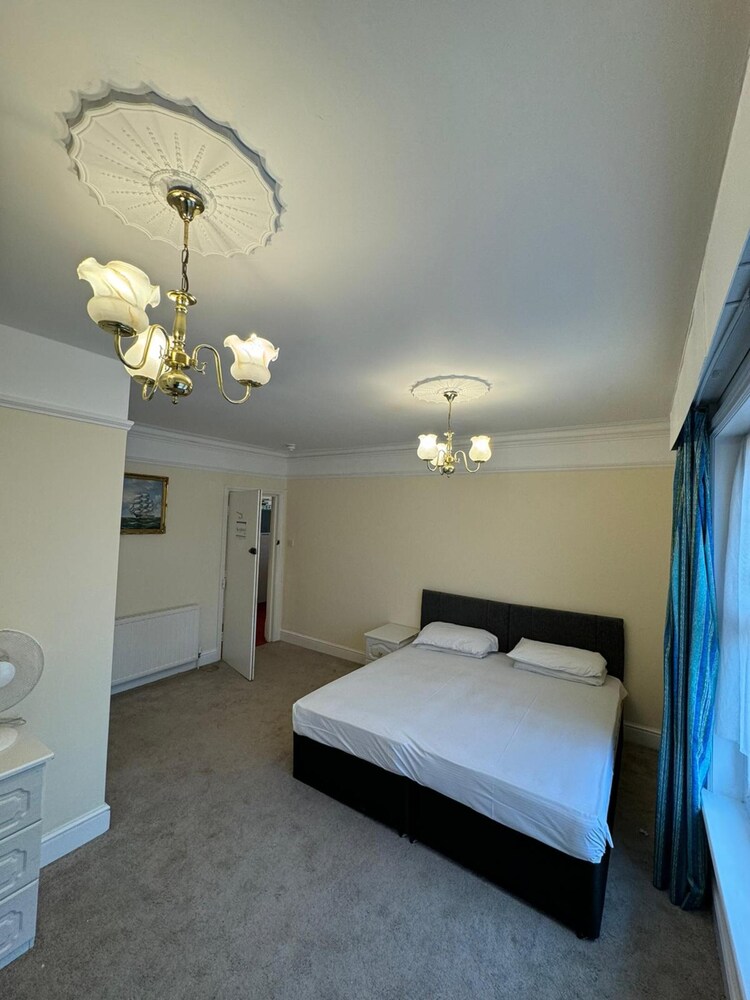 

Milano - Brighton - OYO Langford Hotel, Brighton & Hove