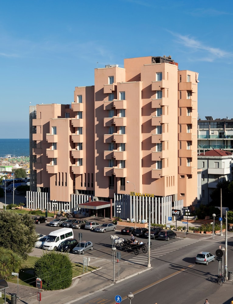 

Milano - Riviera Romagnola, Mare Italia - Hotel Bellevue