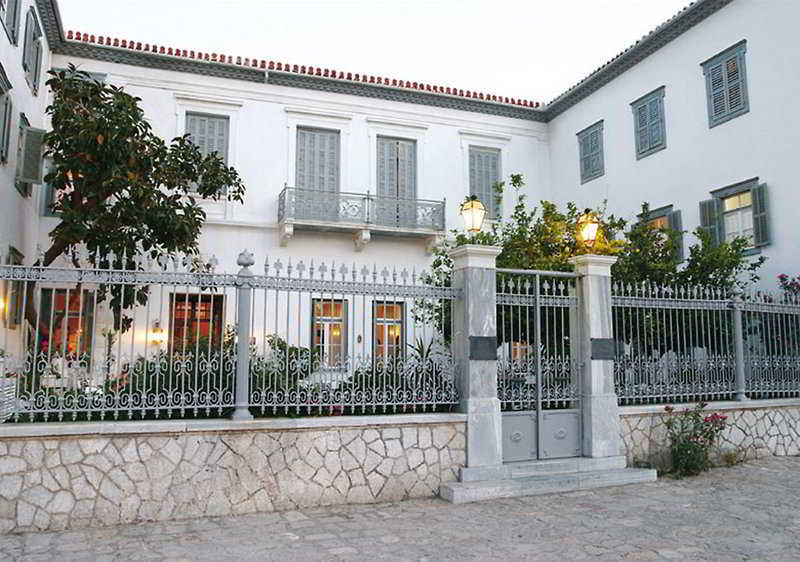 

Milano - Idra - Hydroussa Hotel Hydra