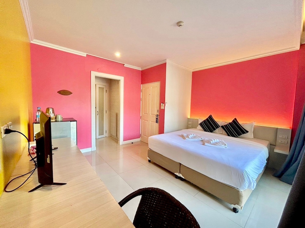 

Bologna - Rawai Beach - The Blue Pearl Kata Hotel