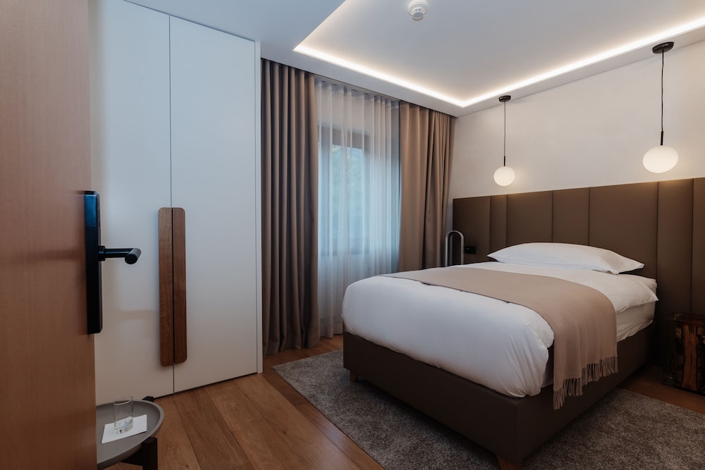 

Roma - Crans-Montana - Boutique Hotel Panorama