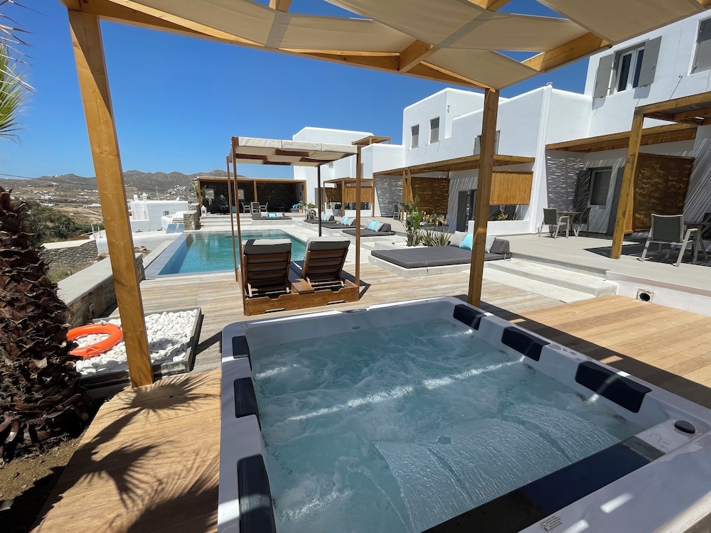 

Milano - Kalo Livadi - CASA DI PIETRA MYKONOS