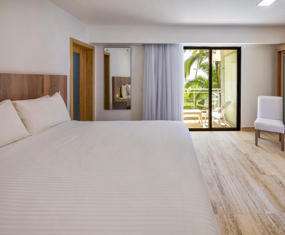 

Lamezia Terme - Bayahibe - Viva Dominicus Palace by Wyndham, A Trademark All Inclusive