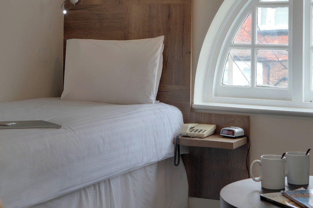 

Roma - Watford - Best Western White House Hotel