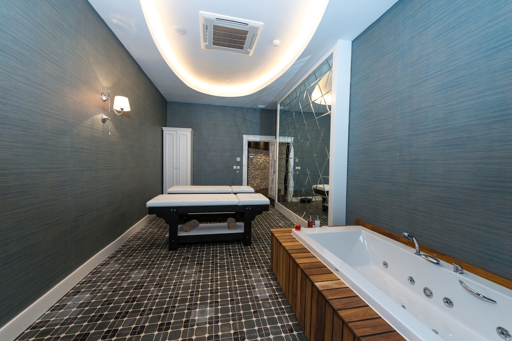 

Roma - Turkler - Sirius Deluxe Hotel