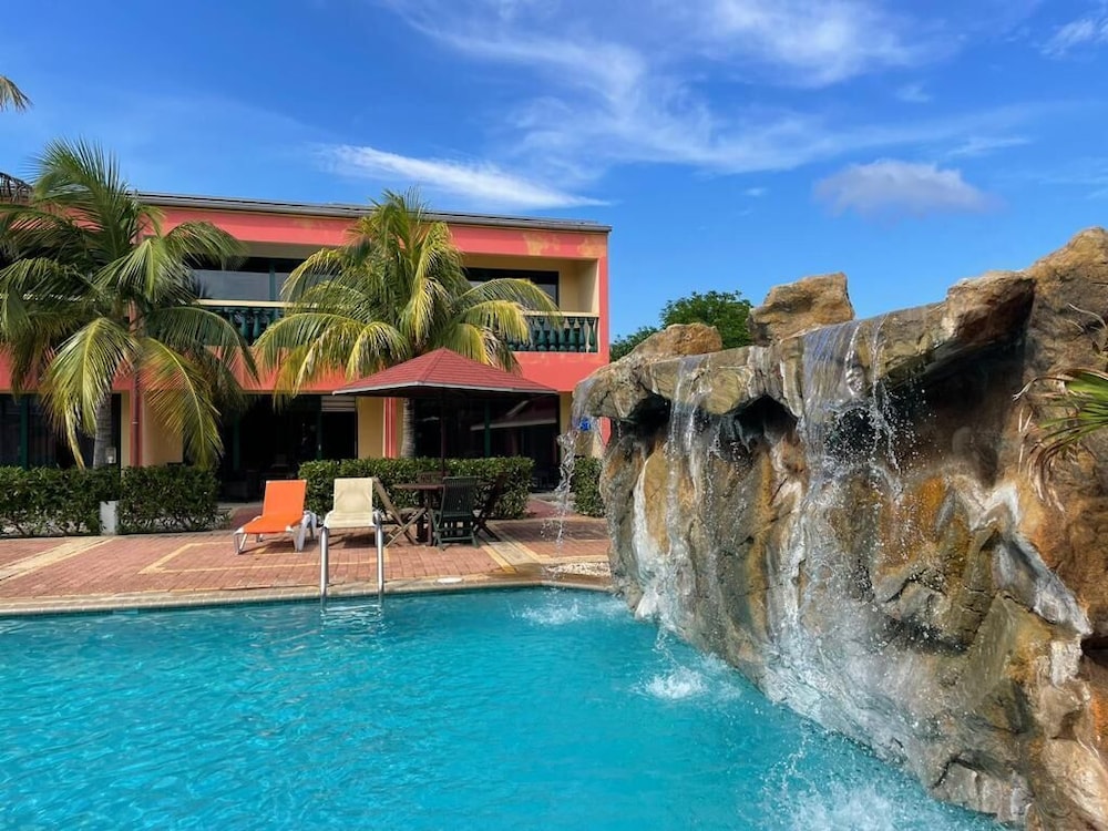 

Roma - Palm Beach - Del Rey Apartments