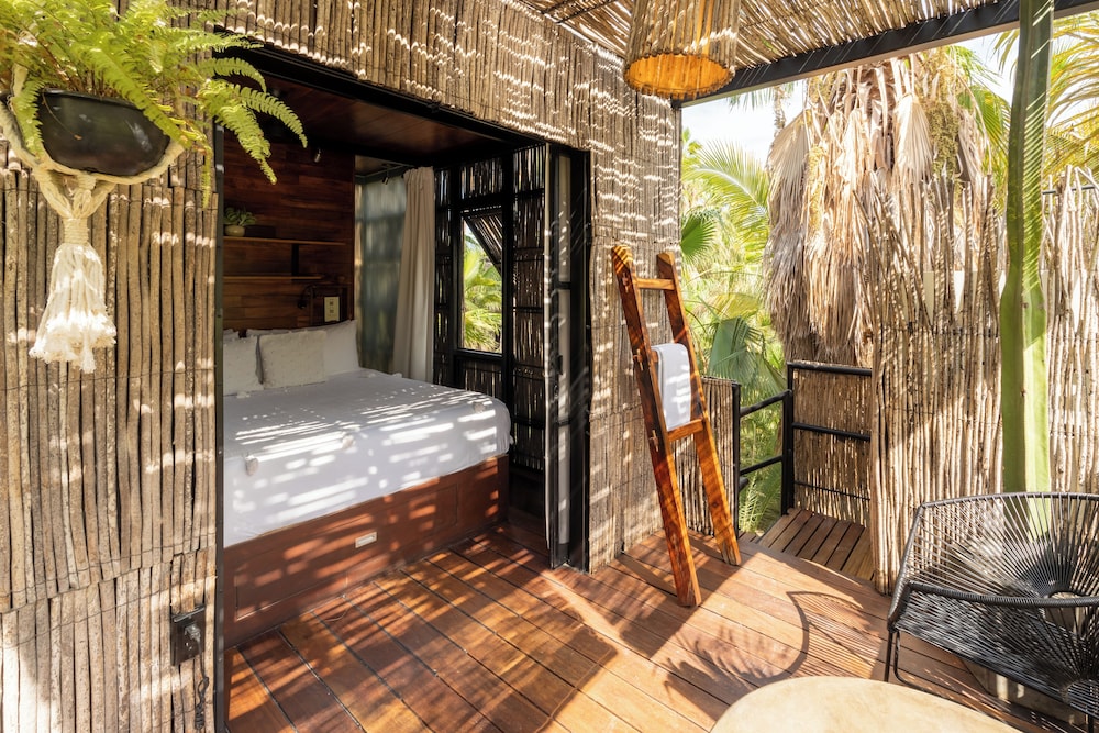 

Milano - San José del Cabo - Acre Resort & Residences