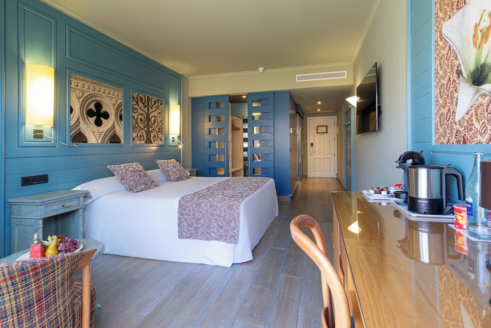 

Alghero - Callao Salvaje - Hotel Colón Guanahaní Adults Only