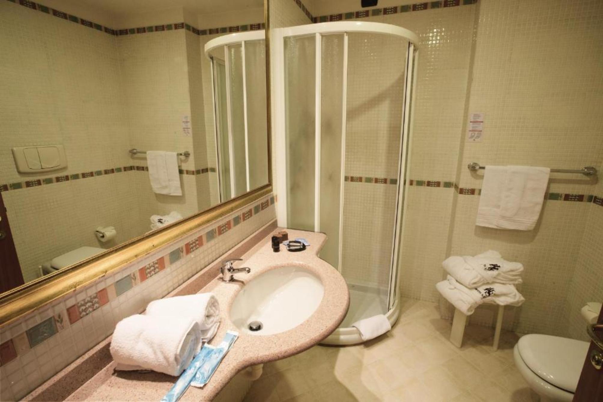 

Roma - Monza - iH Hotels Milano St. John