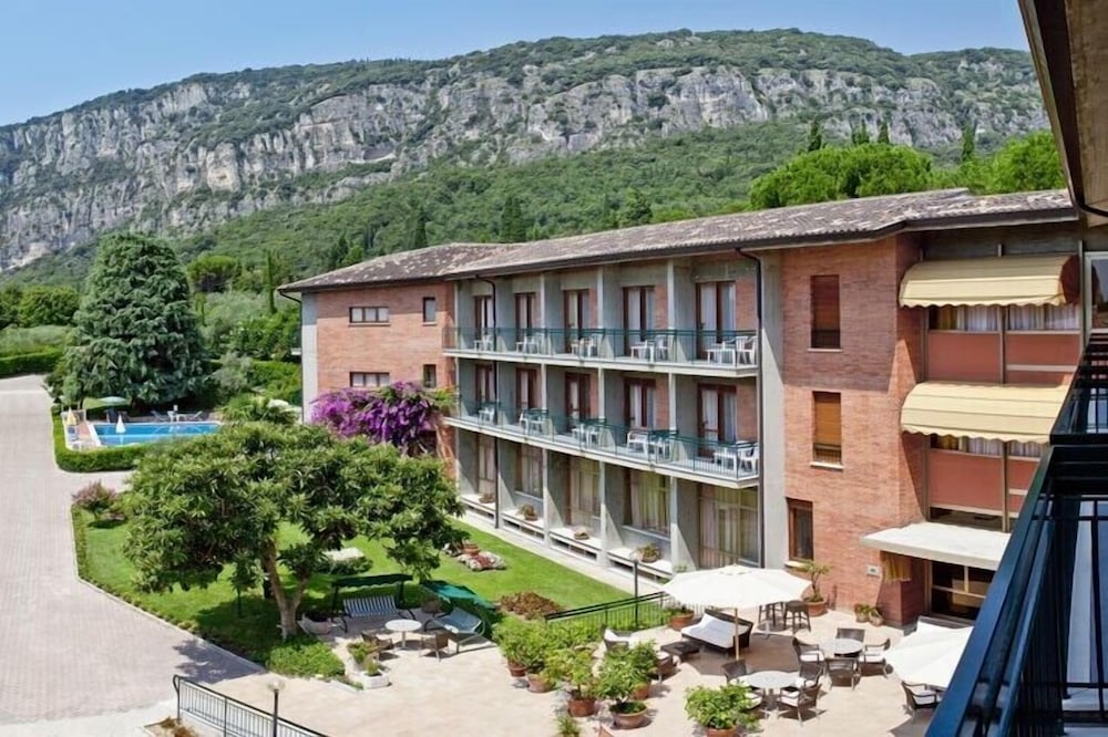 

Milano - Bardolino - Hotel Gabbiano - Garda Lake Collection
