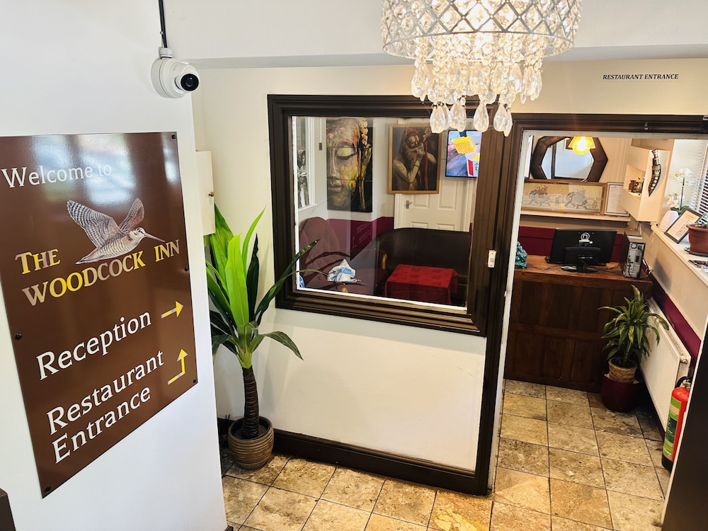 

Pisa - Londra, Aeroporto di London Gatwick - woodcock inn