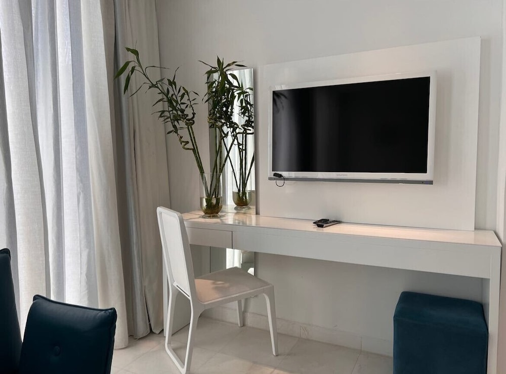 

Roma - Carthage - Hotel La Tour Blanche