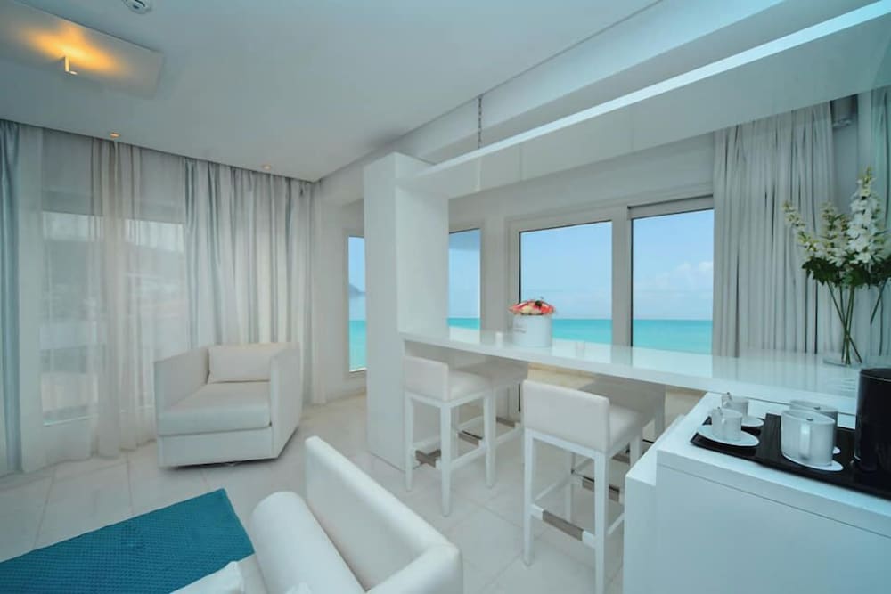 

Roma - Carthage - Hotel La Tour Blanche